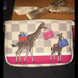 New giraffe limited ed LV pouchette mini